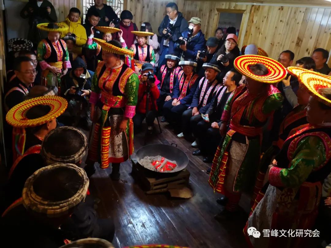 花瑶花_花瑶花护肤品怎么样_花瑶婚俗