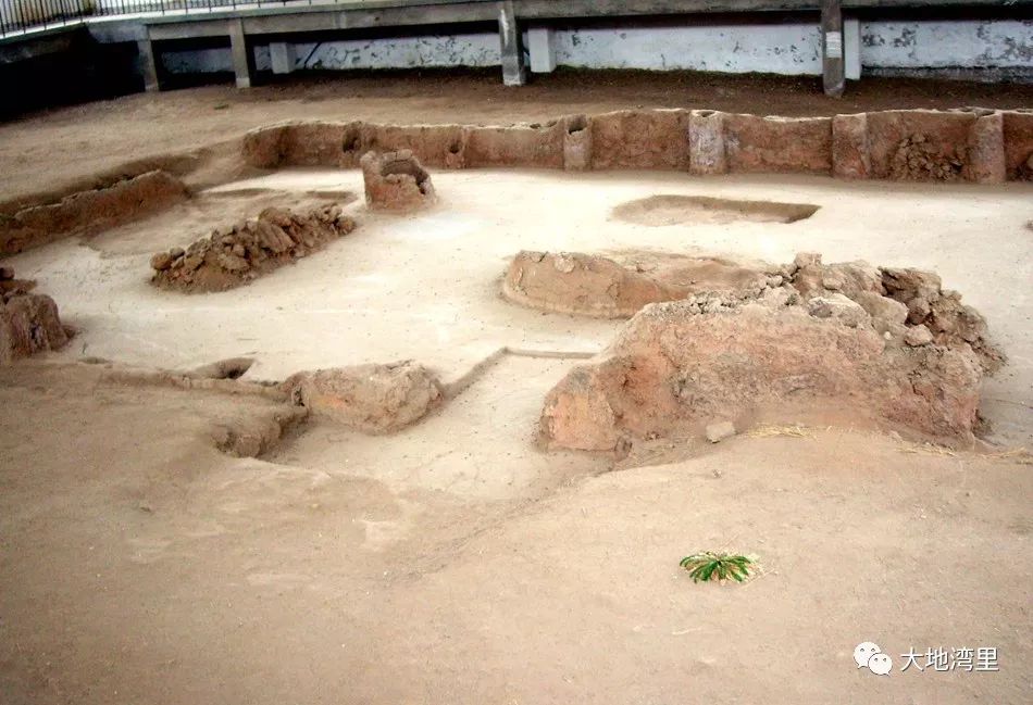 古代警察有如下特点_中国古代宫殿建筑的特点有哪些_宫殿陵墓建筑