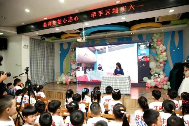 小孩子民族舞_民族舞小孩民族舞蹈视频_民族舞小孩子跳的