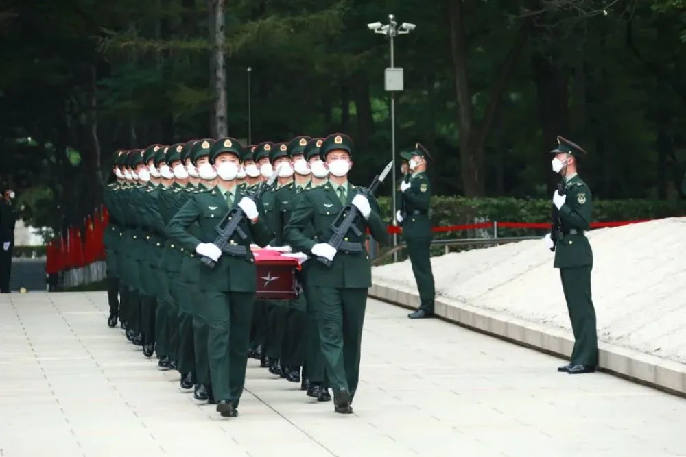 死后安葬在老家_回老家土葬_回老家安葬