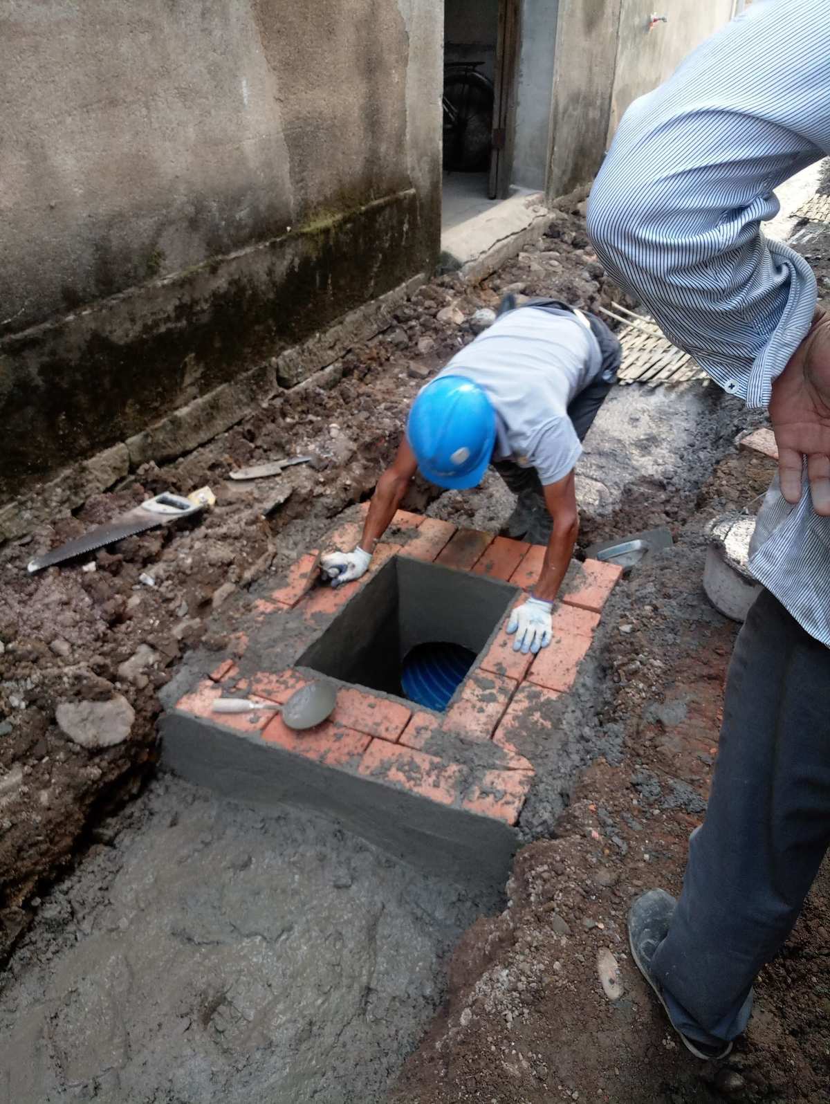 雨水井跌落井_雨水井跌落0.32m什么意思_雨水跌落井